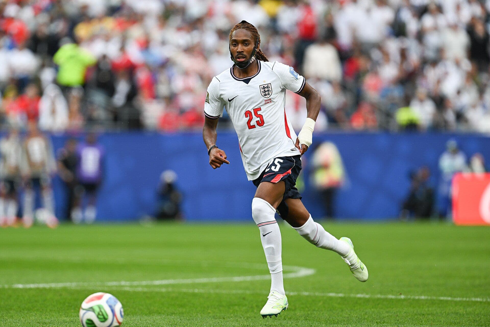 Djed Spence Nears Spurs Exit As Inter Milan Ready First Bid